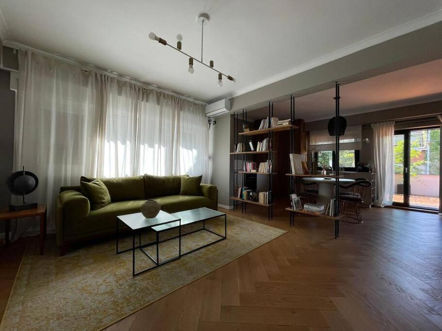 Stunning 1Bd Flat With 50M2 Terrace In The City Center Bükreş Dış mekan fotoğraf